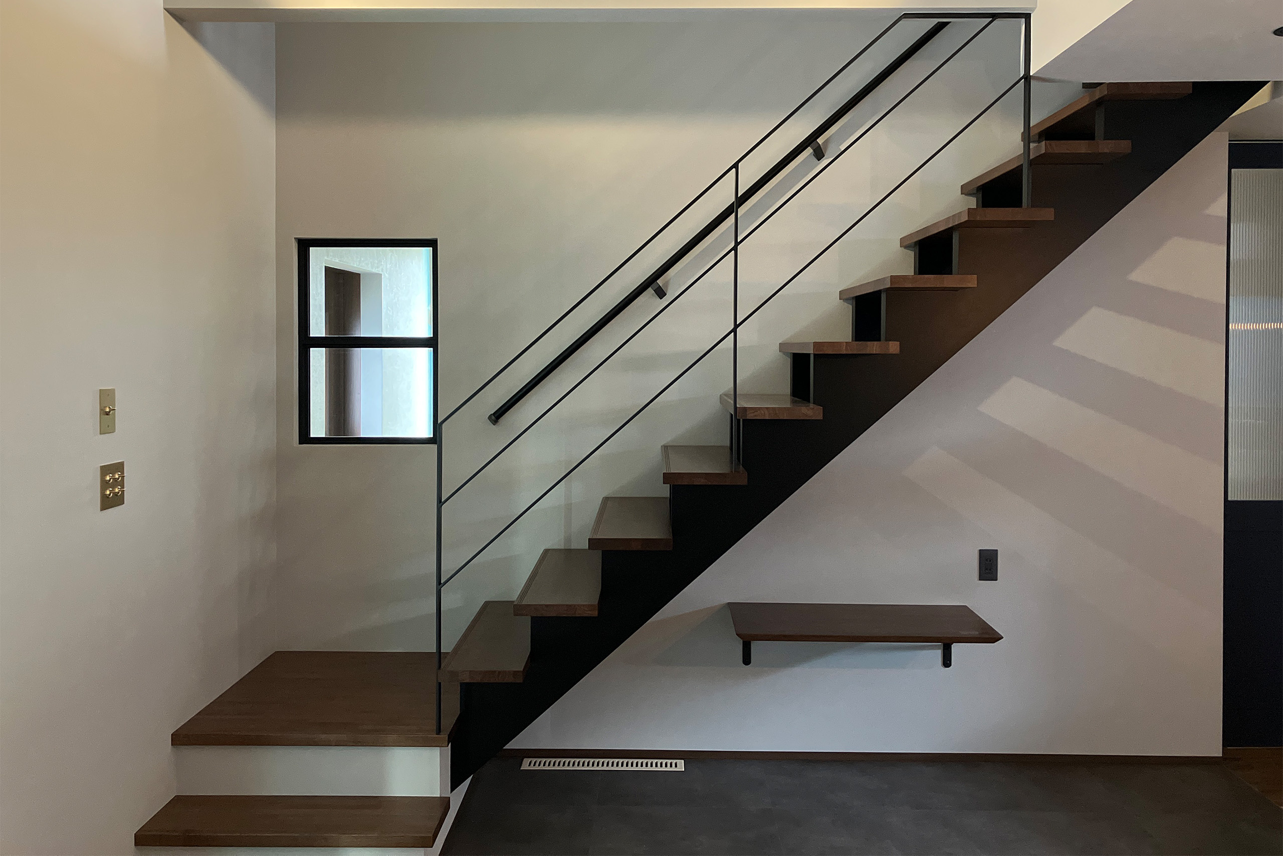 階段下スペース