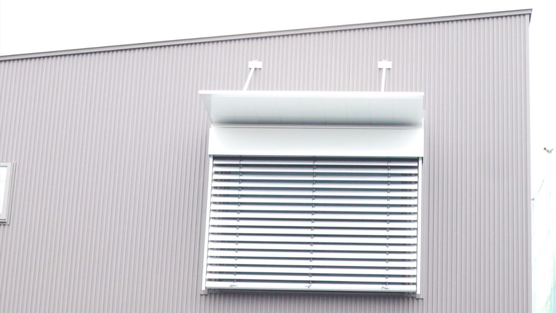 外付けブラインドの写真