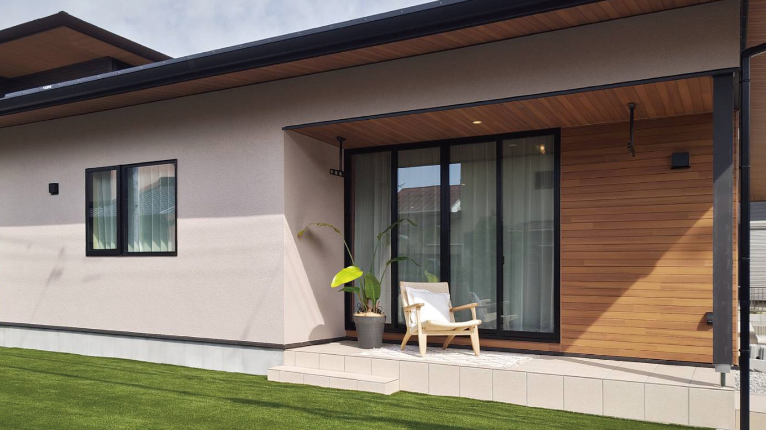 「リゾートホテルライクな平家」